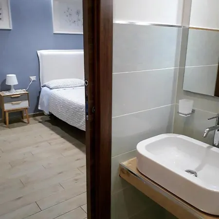 ゲストハウス Gloria Vatican Bijou