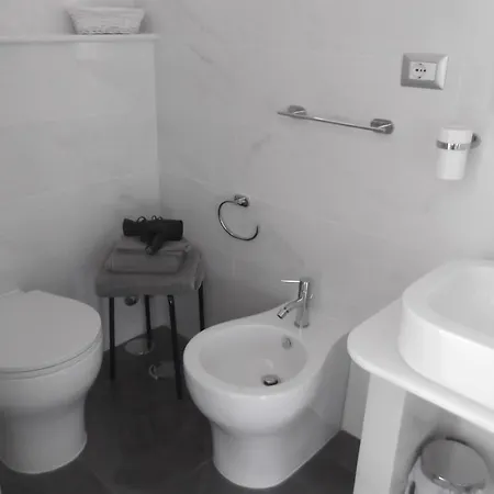 Gloria Vatican Bijou