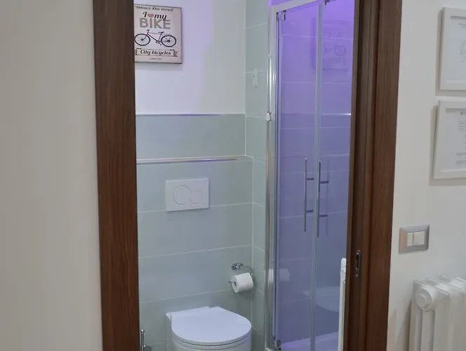 Gloria Vatican Bijou